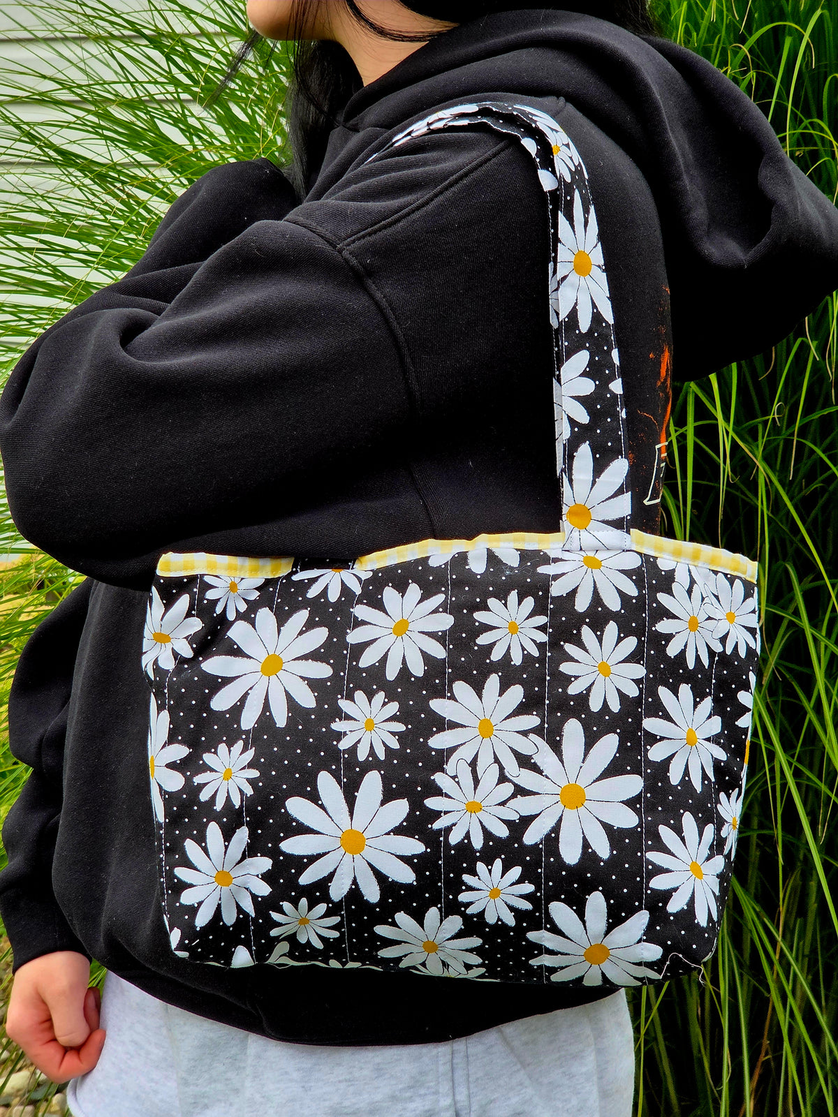 Daisies and Dots Small Tote