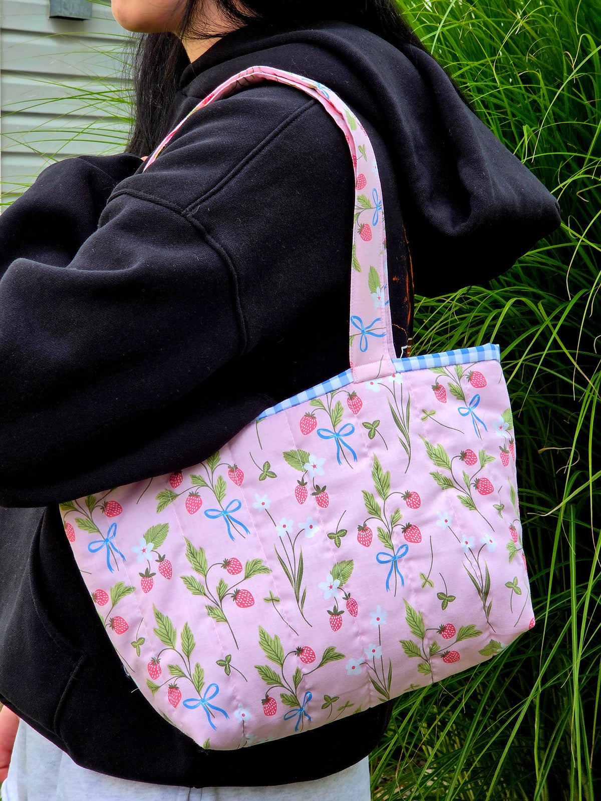 Berries and Bows Small Tote Bag