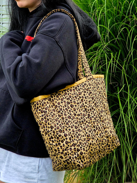 Cheetah Large Tote Bag