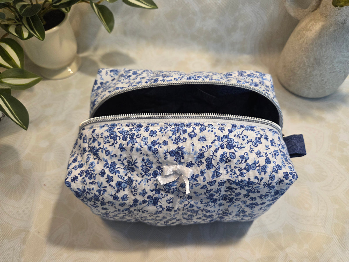 Royal Blue Paisley Medium Makeup Bag