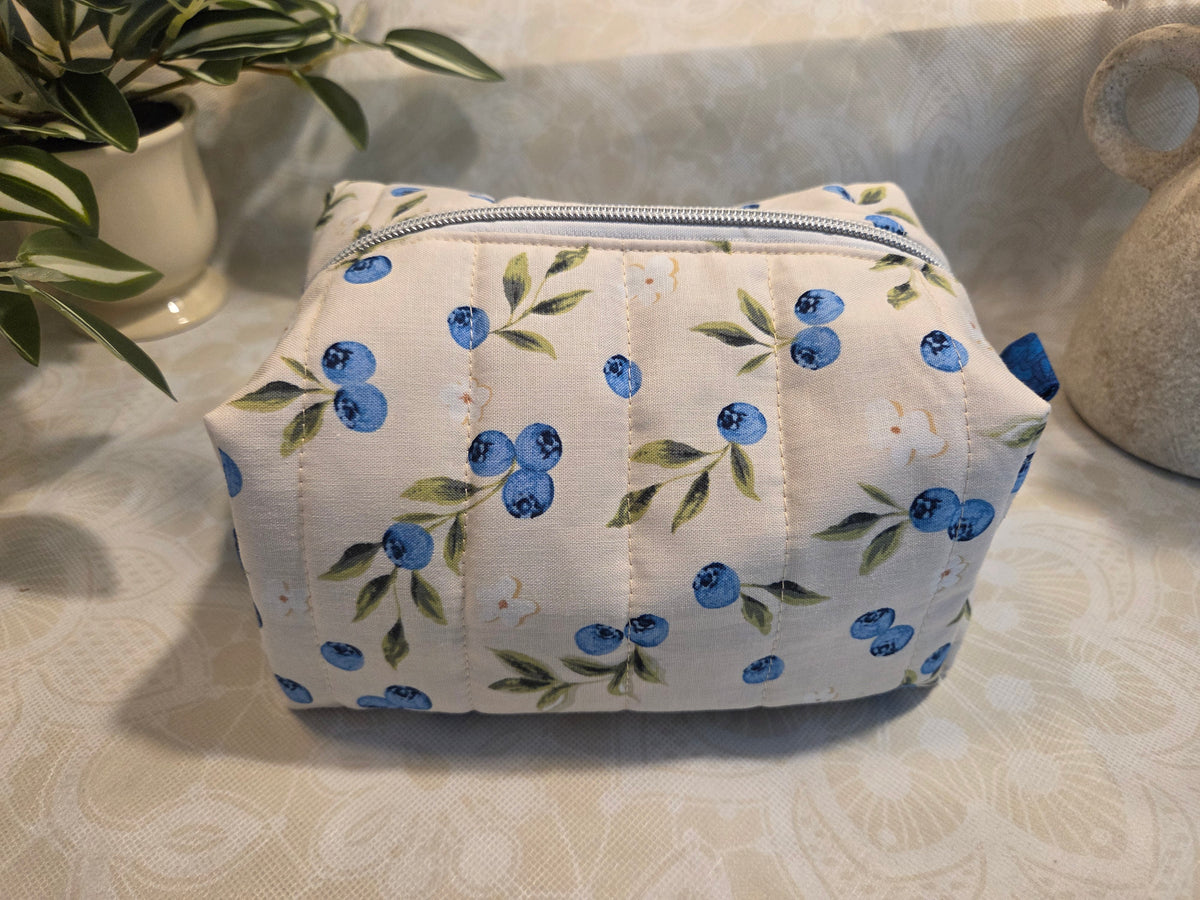 Blueberry Delight Medium Makeup Bag