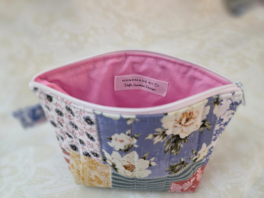 Garden Picnic Mini Makeup Bag