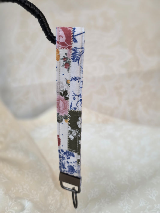 Garden Picnic Wristlet